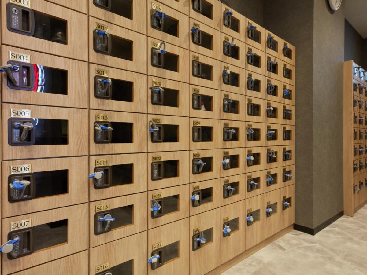Rembrandt Cabin & Spa Shimbashi - Caters To Men Tokyo Exterior photo