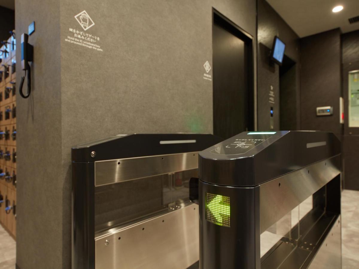 Rembrandt Cabin & Spa Shimbashi - Caters To Men Tokyo Exterior photo