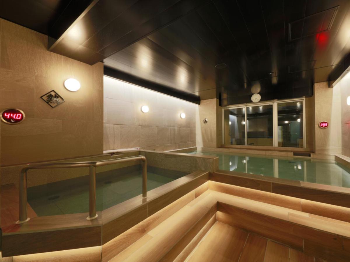 Rembrandt Cabin & Spa Shimbashi - Caters To Men Tokyo Exterior photo