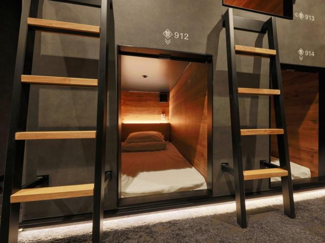 Rembrandt Cabin & Spa Shimbashi - Caters To Men Tokyo Exterior photo